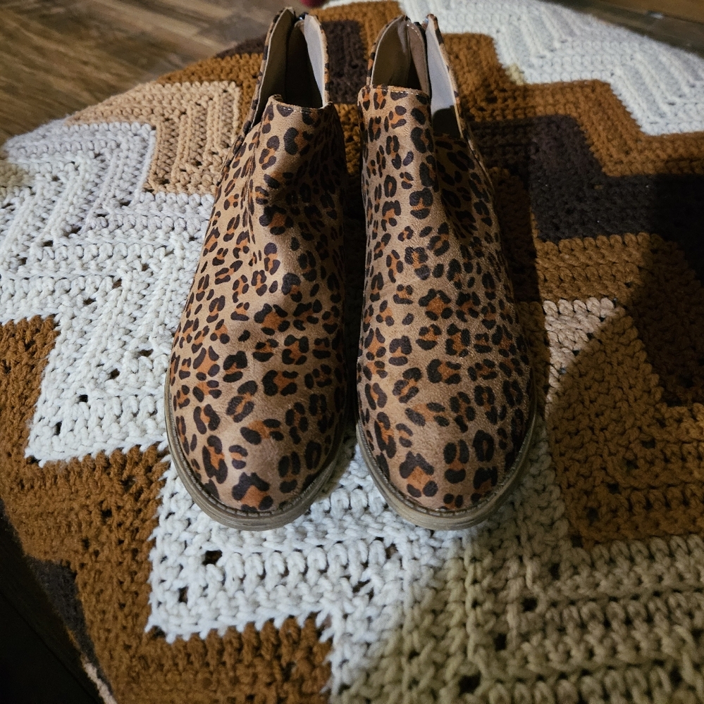 Journey Collection Livvy Ankle Boots